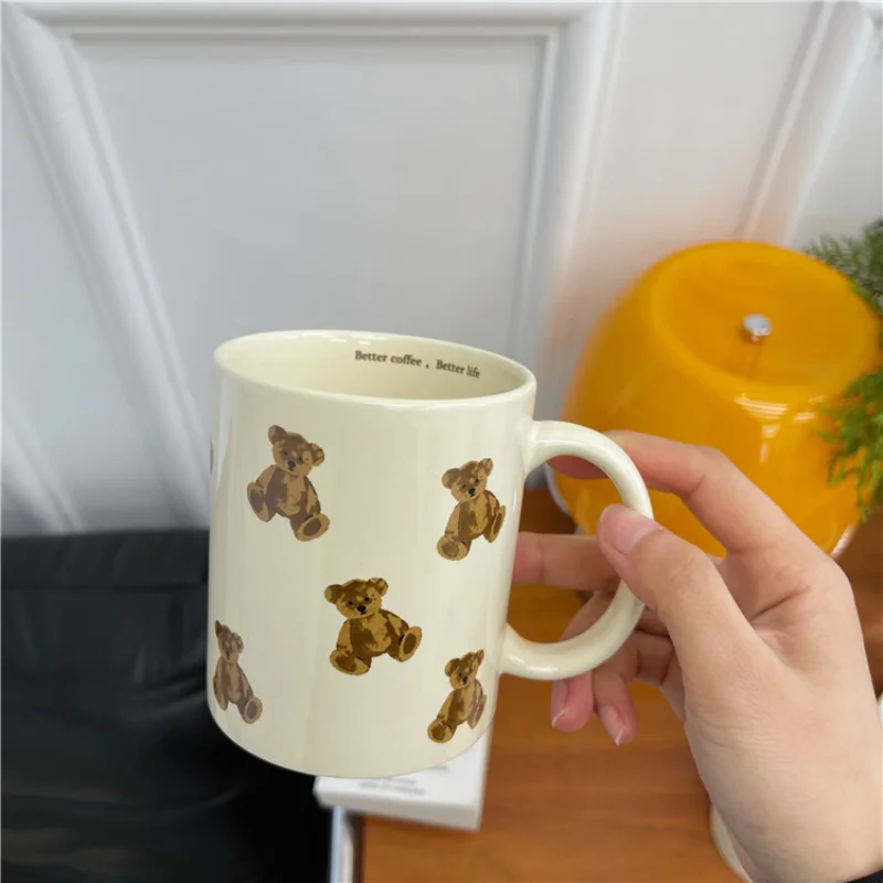 

Vintage Bear Mug Cute Cartoon Coffee Cup for Girls Office Breakfast Milk Cup Beige Ceramic Mugs Birthday Gift For Friends