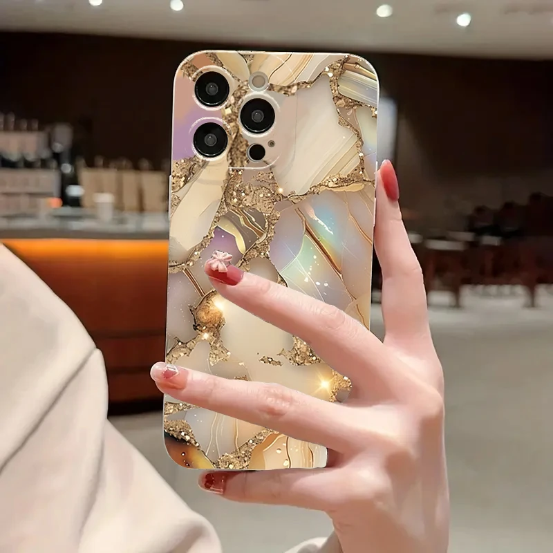 Gold Graded Marble Pattern Phone Case