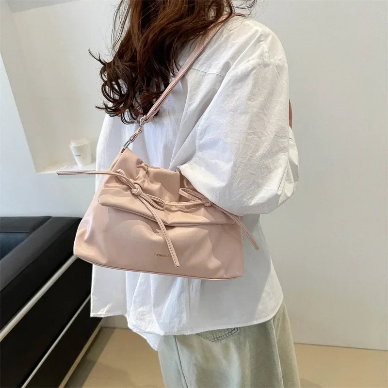 Underarm Bag Women Tote Bag Large Capaci Autumn and Winter Shoulder 2026 New Versatile High-Grade Shoulder Commuter Bag