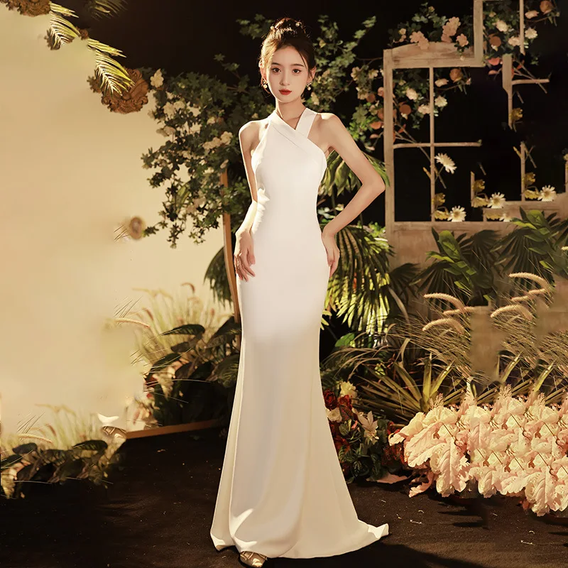 

Fashion Elegant Halter Mermaid Wedding Dress With Small Train Simple Satin Sleeveless Vestidos De Novia New Vestido Longo Festa