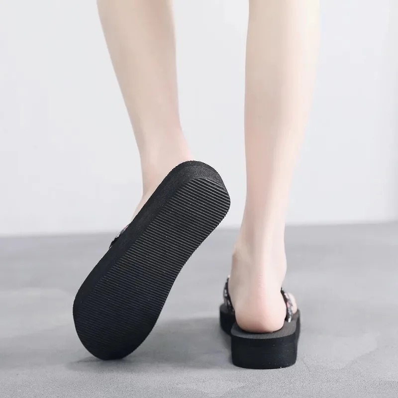 Summer Women Slippers Ladies Slippers Flip Flops Beach Shoes Sandals Slippers Casual Breathable Sandals Eva Anti-Odor