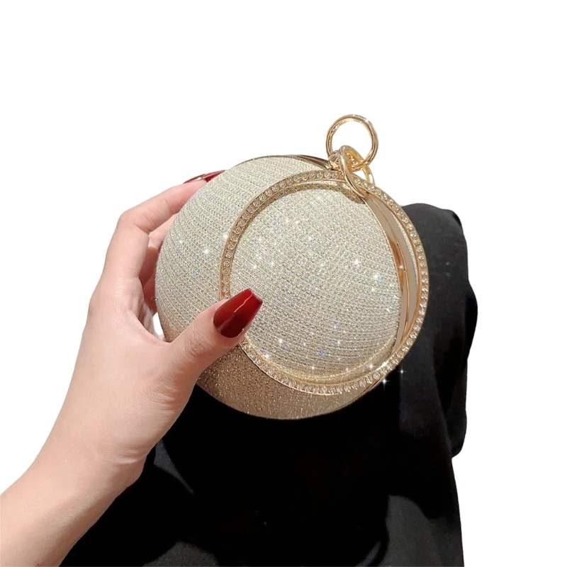 

Fashionable Women's Evening Bag Shoulder Handbag Suitable for Formal Occasions