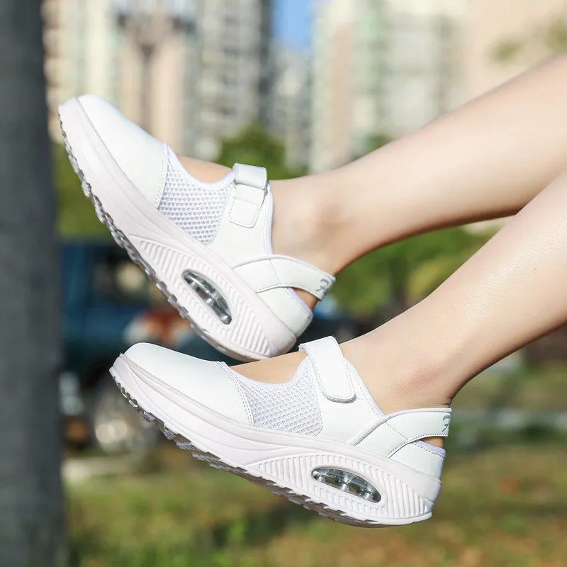 Breathable Knit Women Vulcanize Shoes Lightweight Wedge Platform Shoes Ladies Outdoor Chunky Sneakers Anti Skid Trainers Shoes