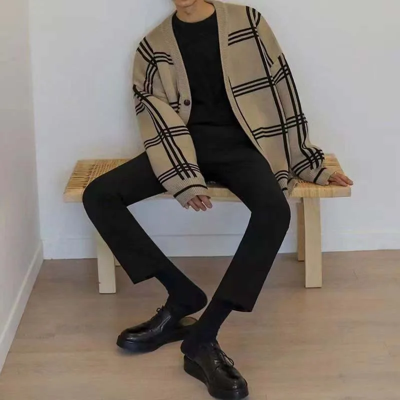 Autumn And Winter Sweater Men\'s Ins Vintage Loose Languid Style Knit Cardigan V-neck Plaid Korean Version Personality Jacket Tre