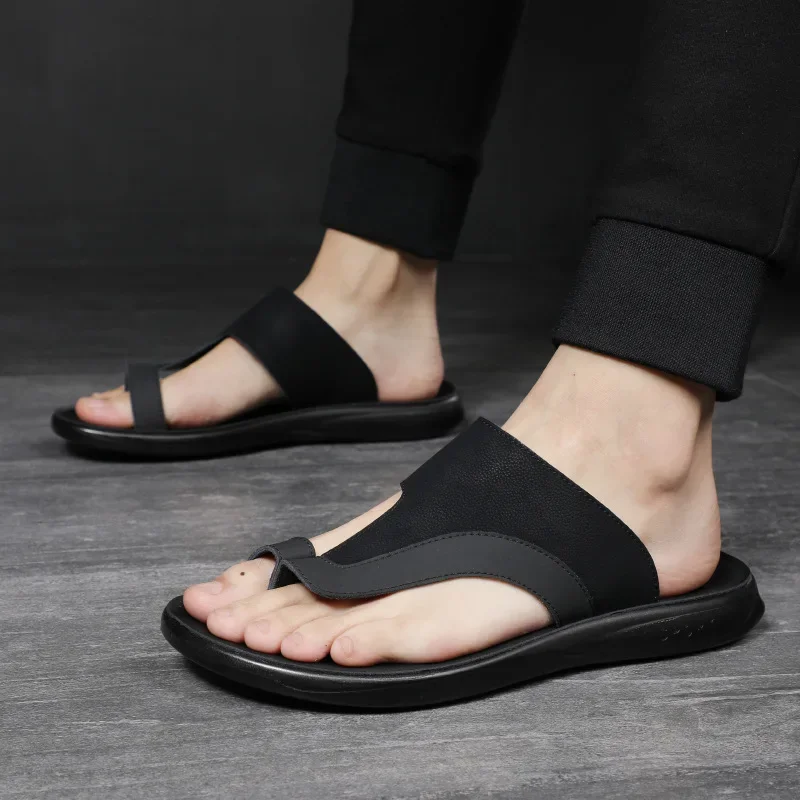 Men's Slippers 2025 New Fashion Sandals Summer Outwear