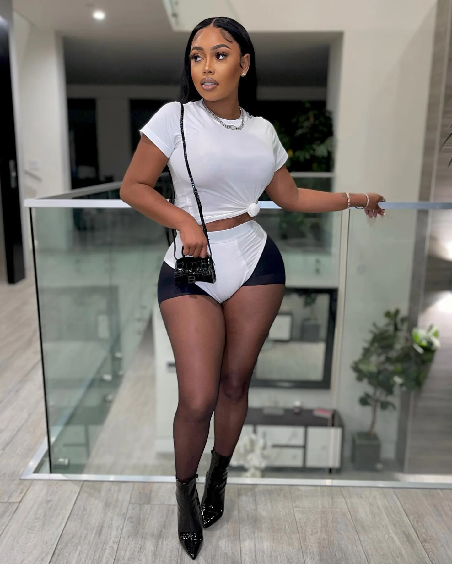 Joskaa White Short Sleeve Tshirt and 
