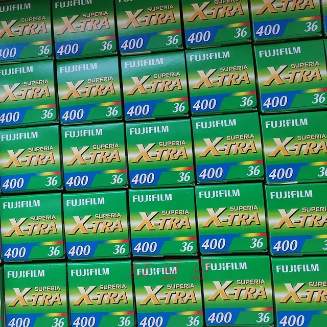 후지필름의 빛나는 기록: 프리미엄 400 컬러 필름, 다시 탄생! 후지필름의 빛나는 기록: 프리미엄 400 컬러 필름, 다시 탄생!