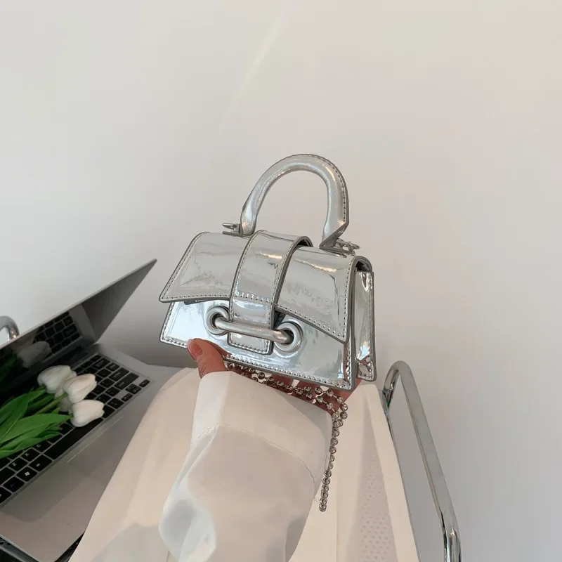 

Винтажная Женская Серебристая шикарная сумка через плечо, роскошные дизайнерские маленькие сумки на плечо, Модный золотой мини-кошелек для монет, милая сумочка из искусственной кожи