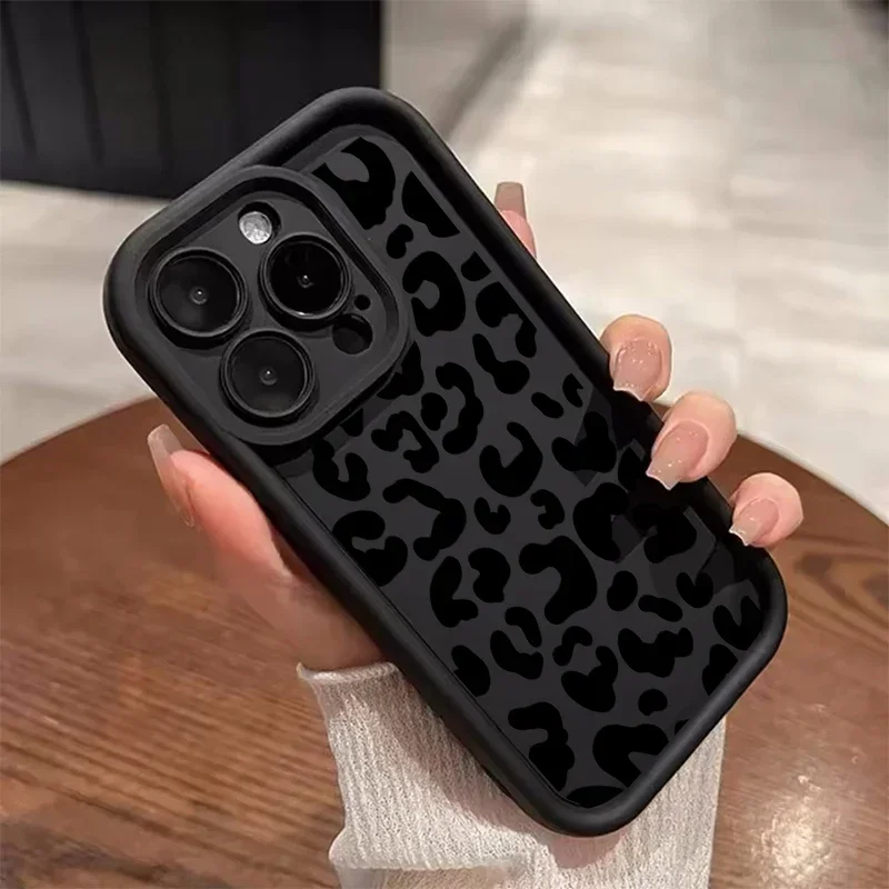 Chic Retro Black Leopard Print Phone Case Cover