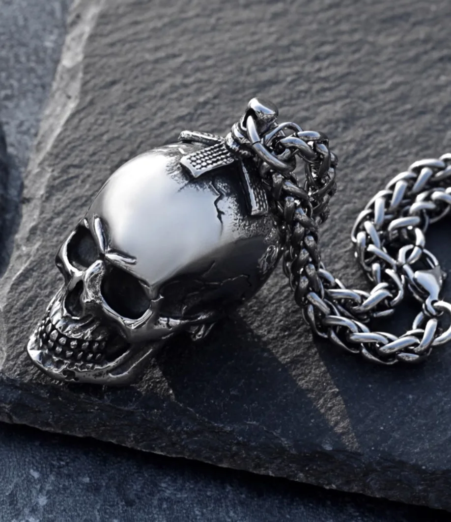 

charming Stereo silver scopic Skeleton Necklace for Men's Personality Dominant Hip Hop Trendy Charm Pendant