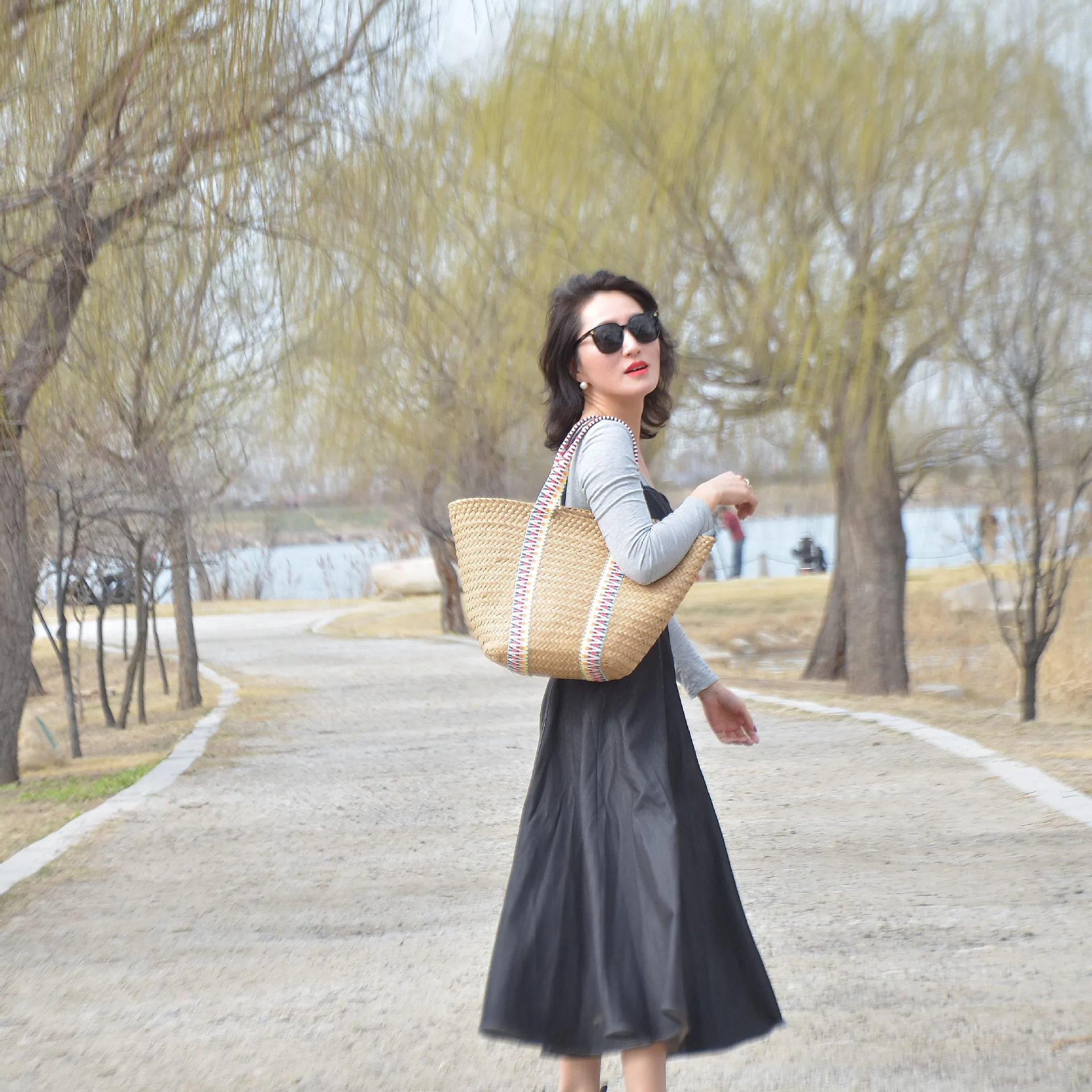 Ethnic Style Tote Bag with Large Capacity, Woven and Retro Handbag