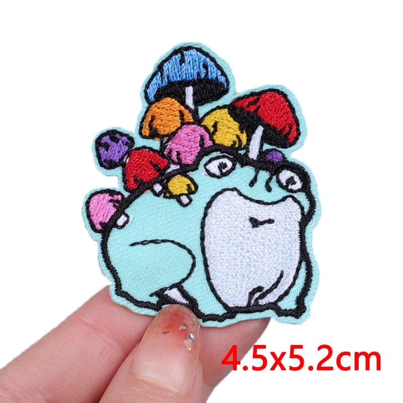 Description Picture 4 of itemMr Robot Patch Clothing Thermoadhesive Patches Embroidered Patches For Clothing Sticker Cartoon Fusible/Iron On Patch Badges DIY