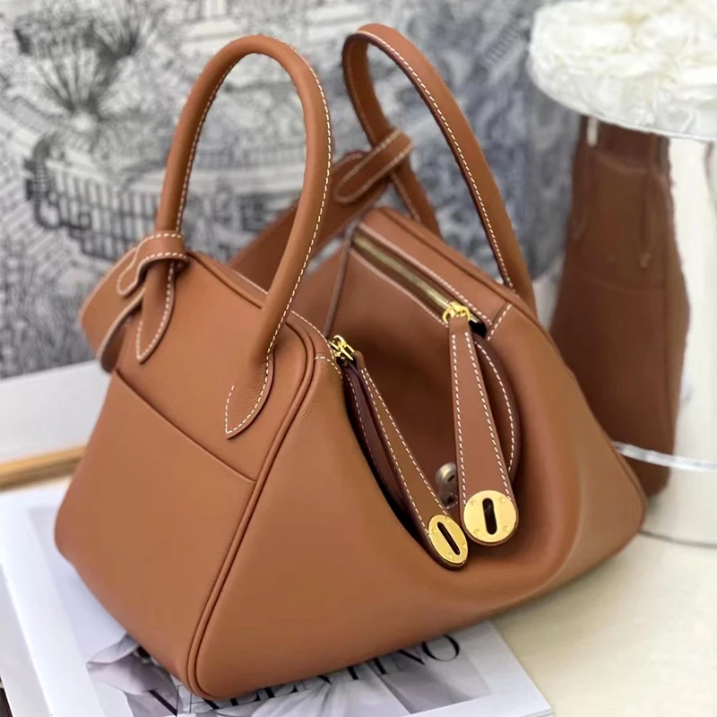 XHTY Leather 26cm Shoulder Bag Handbag For Women Swift Soft Head Leather Fashion Large Volume Texture Doctor Bag