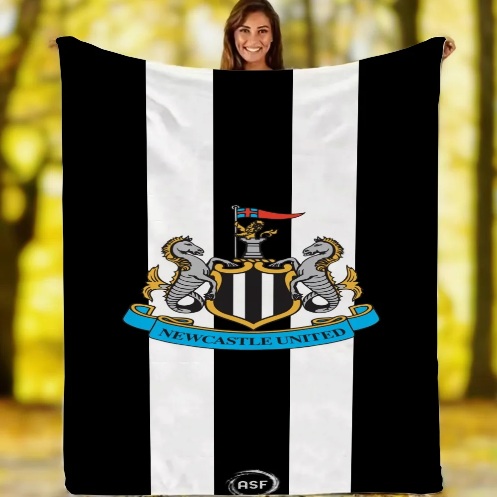 Microfiber Bedding Newcastle United Designer Blanket for Sofas Cobija Fluffy Plaid Luxury Blankets and Throws Home Interior Sofa 3