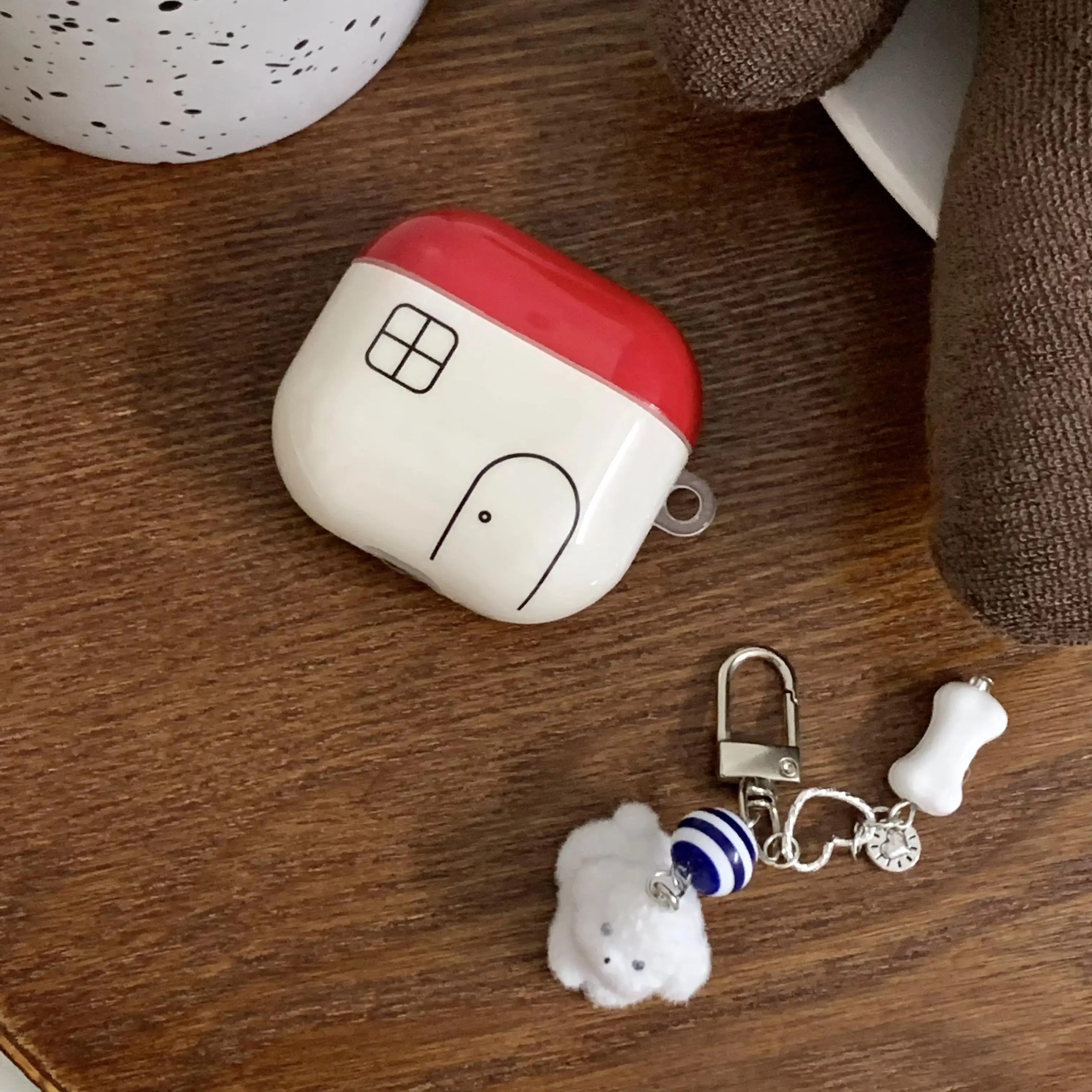 Shockproof Stripes Earphone Case with Pendant - House Pattern, Durable & Dustproof Design