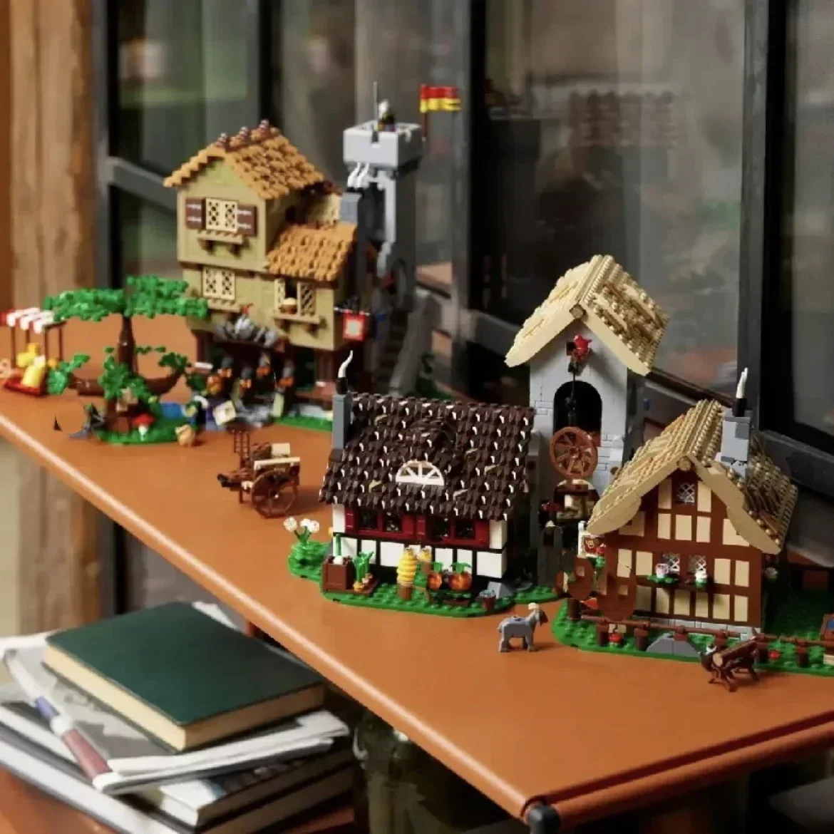 NEW 3304PCS Medieval Town Square  Compatible 10332 Bricks European Architecture Creative Kids Adults Building  PuzzleToys Gifts 6