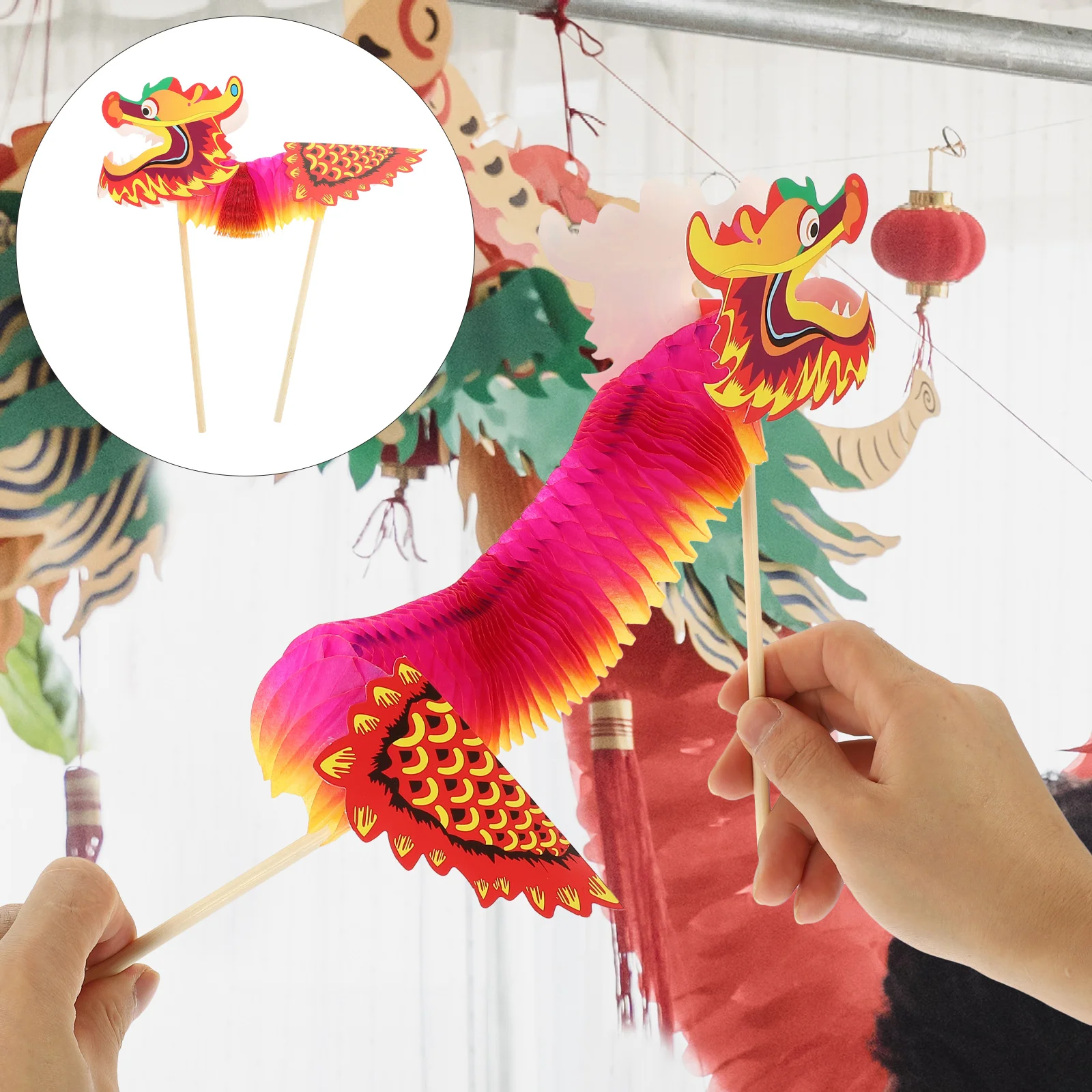 

Chinese Style New Year Dragon Garland Handheld Holding Paper Lanterns Spring Festival Decoration