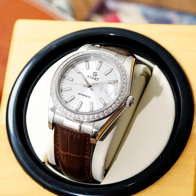 【START】Men's Watch Luminous Scale Dial Automatic Mechanical Watch Waterproof Calendar Function Butterfly Buckle Strap