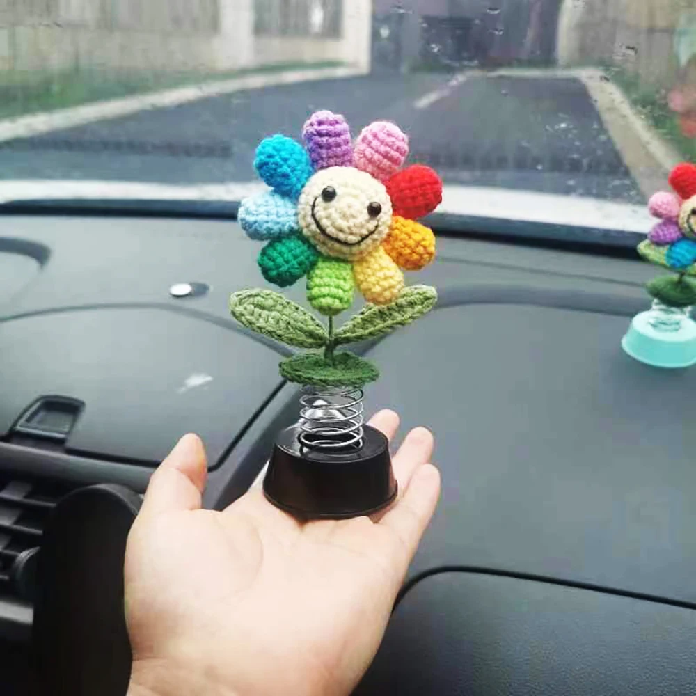 Ouluhend Sunflower Cute Car Dashboard Accessories Decorations for Women,  Boho Hippie Kawaii Car Accessories Decor Bobblehead Sunflower Gift Interior