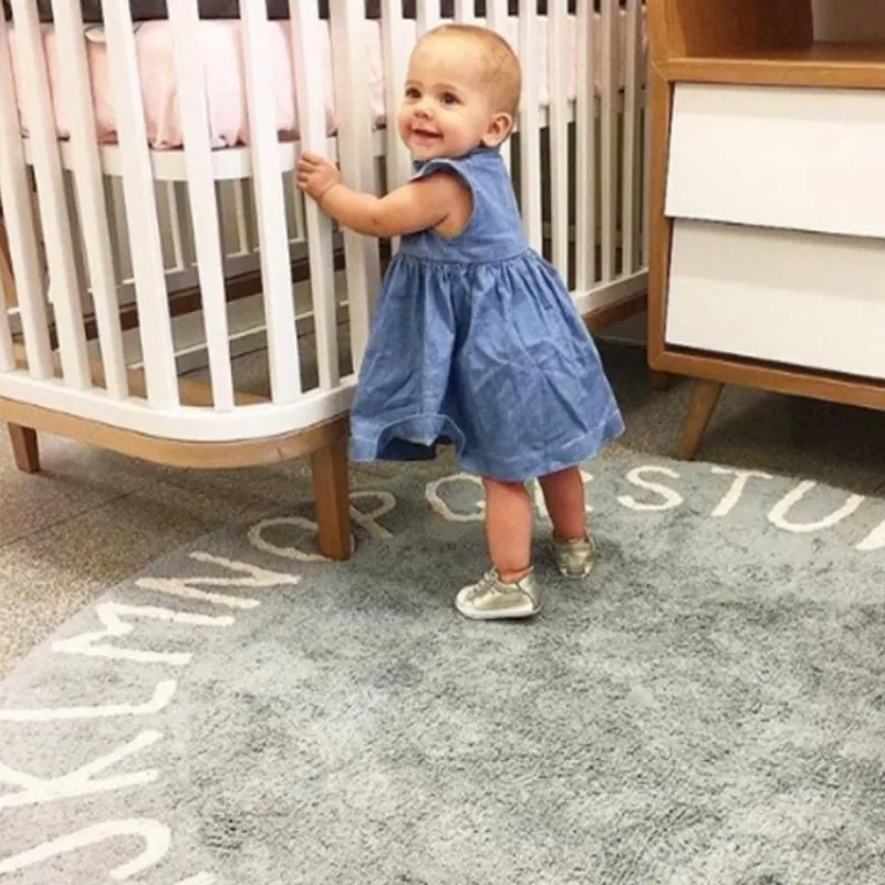 Nordic Style Early Education Carpet Living Room Decoration Carpets Kids Room Rug 26 English Letters Fluffy and Soft Round Rugs