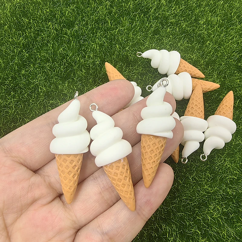 10pcs Kawaii 시뮬레이션 된 음식 아이스크림 매력 귀여운 수제 수지 펜던트 플랫 백 키 체인 DIY 쥬얼리 결과 C954 만들기