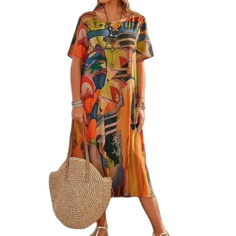 

Женское платье с коротким рукавом, круглым вырезом и принтом