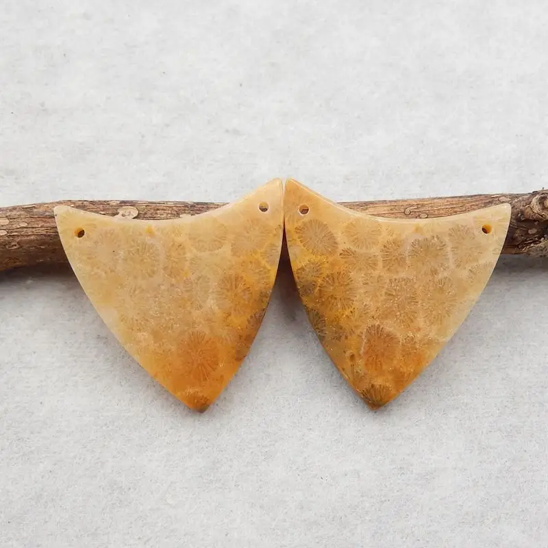 

Semiprecious Natural Stone Indonesian Coral Fashion Jewelry Women Earrings Accessories Gift Mother's Day 30x28x3mm 8g