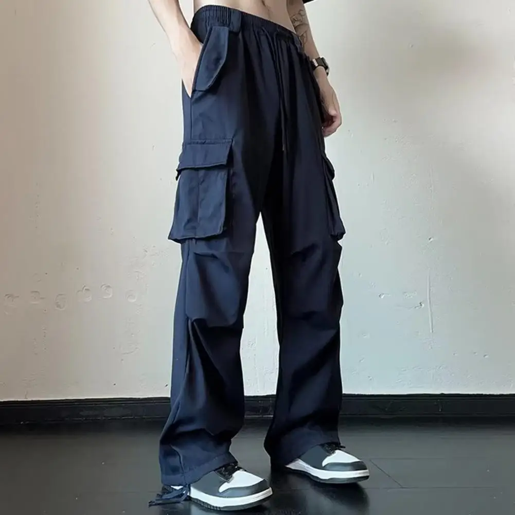 

Men's casual trousers can be paired with tops, jackets, shirts, T-shirts, etc.