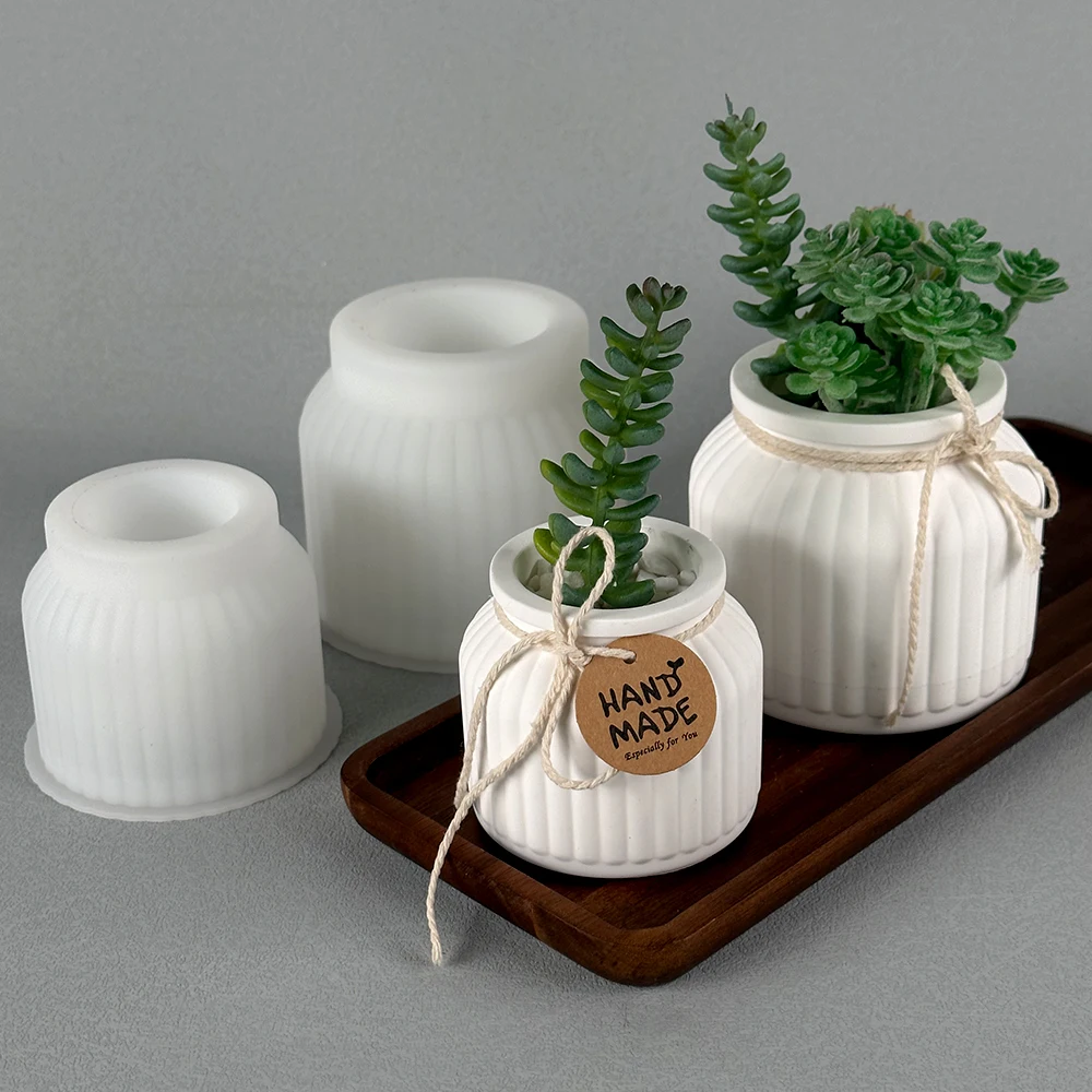 Striped Round Planter Mold 1