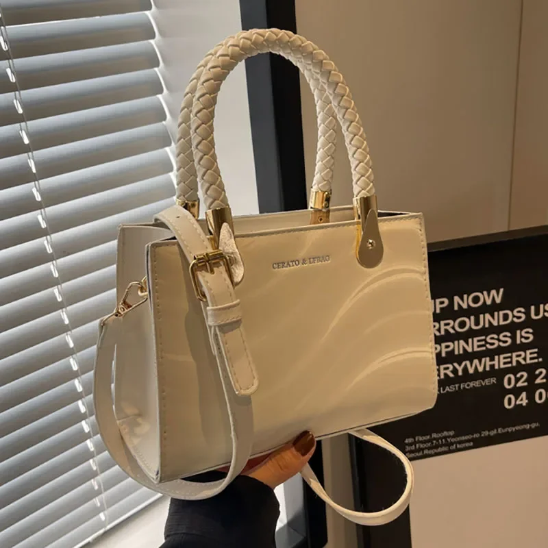 

Маленькие сумочки для женщин, новинка 2024, модная простая универсальная сумка через плечо с усовершенствованной текстурой, маленькая квадратная сумка-мессенджер