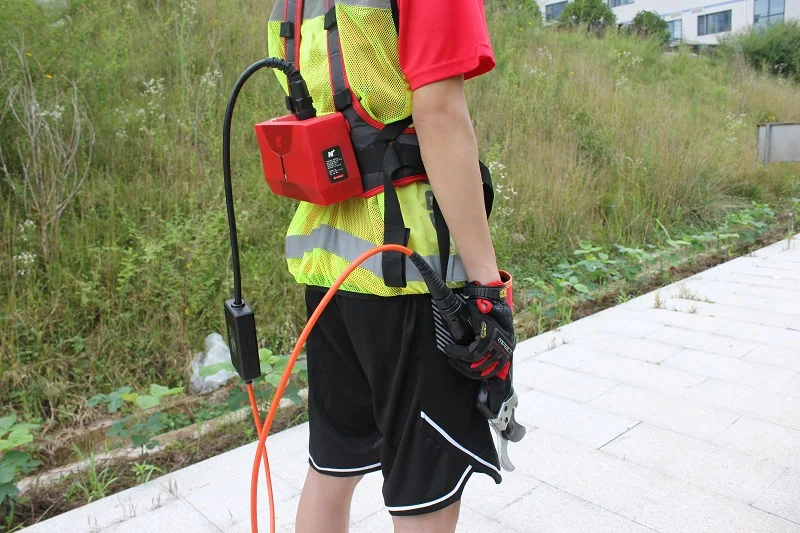 Branches Cutting 36V 8.5AH Lithium Battery Powered Electric Pruning Shears To Europe And Us