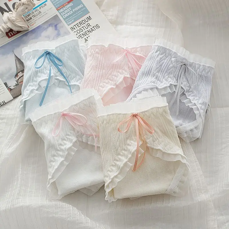 Sweet Panties Girls Underwear Antibacterial Cotton Bottom Crotch Traceless Mid Waist Lace Sexy Triangle Panties Thin Lingerie