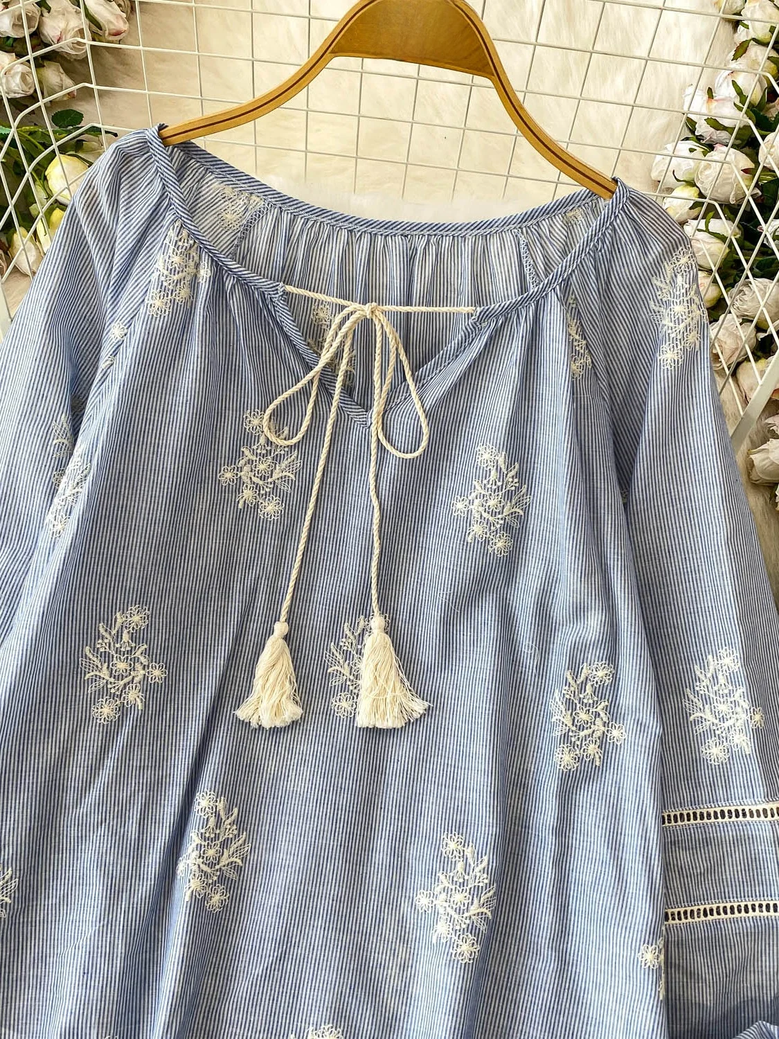 Ele Embroidered Loose Fit irt Women's V Ne Lantern Sve Top with Belt Korean Sle Commute Faion Sun Protection B...