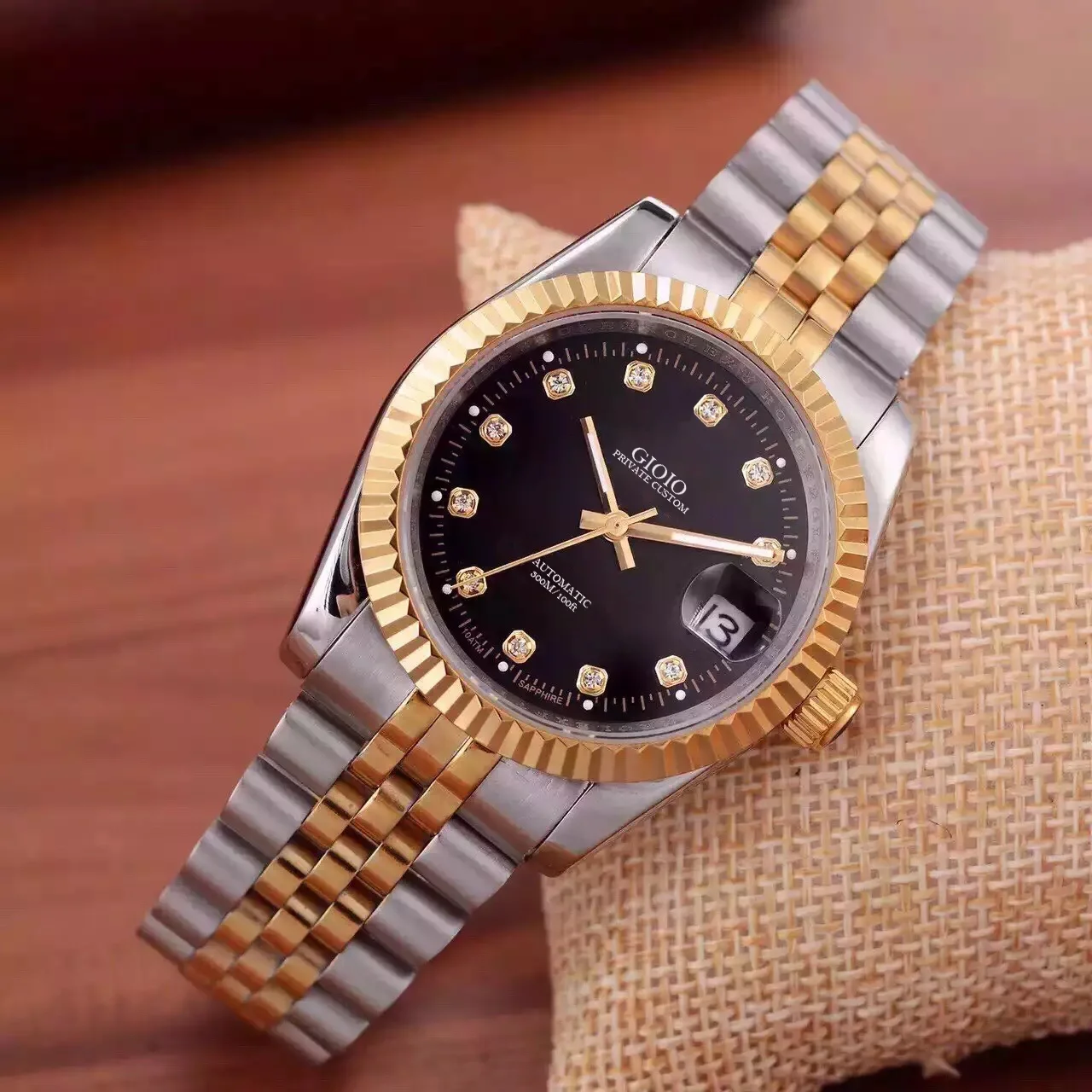 

Mens Womens Automatic Mechanical Watch Stainless Steel Sapphire Glass Black White Gold Diamonds dial