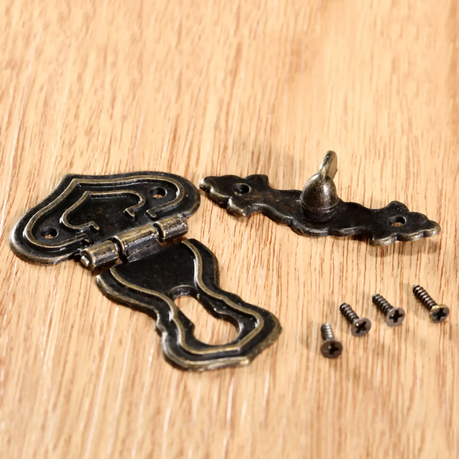 1pc Antique Bronze Lock Hasp Metal Hook with screws 63x47mm Decorative Wooden Box Case Chest Padlock Vintage Iron Old Chinese