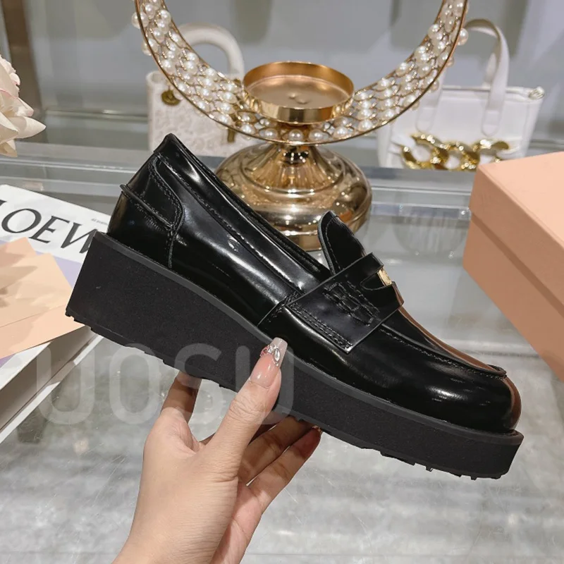 2024 New Women Leather Shoes Luxury Calfskin Thick Bottom Commuter Shoes Designer Retro One Stirrup Slip On Ladies Loafers