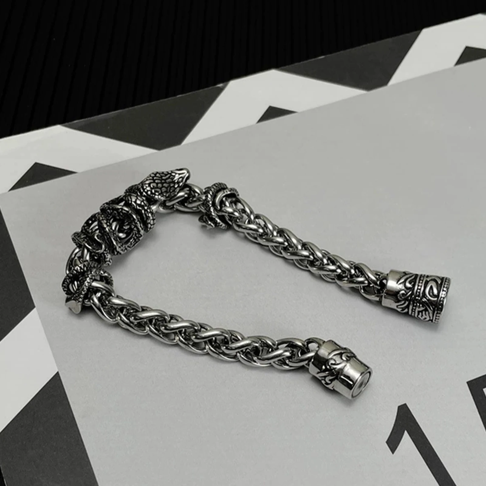 Men's hip hop bracelet, 20cm stainless steel magnetic wrist bracelet, fashionable boys' accessories