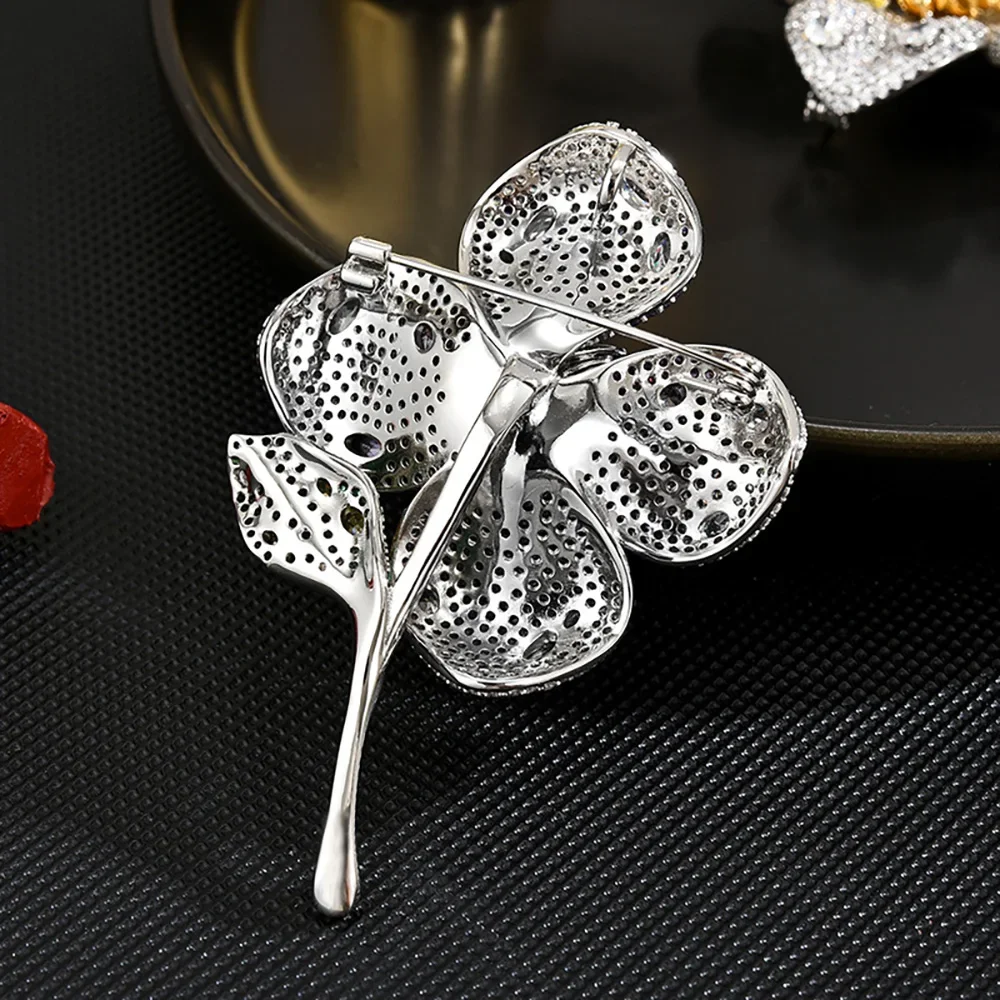 new Luxury Brooch for women mountain plum blossom Brooches Zircon Inlaid Pins Jewelry Design Clothing catwalk  Accessories Gifts