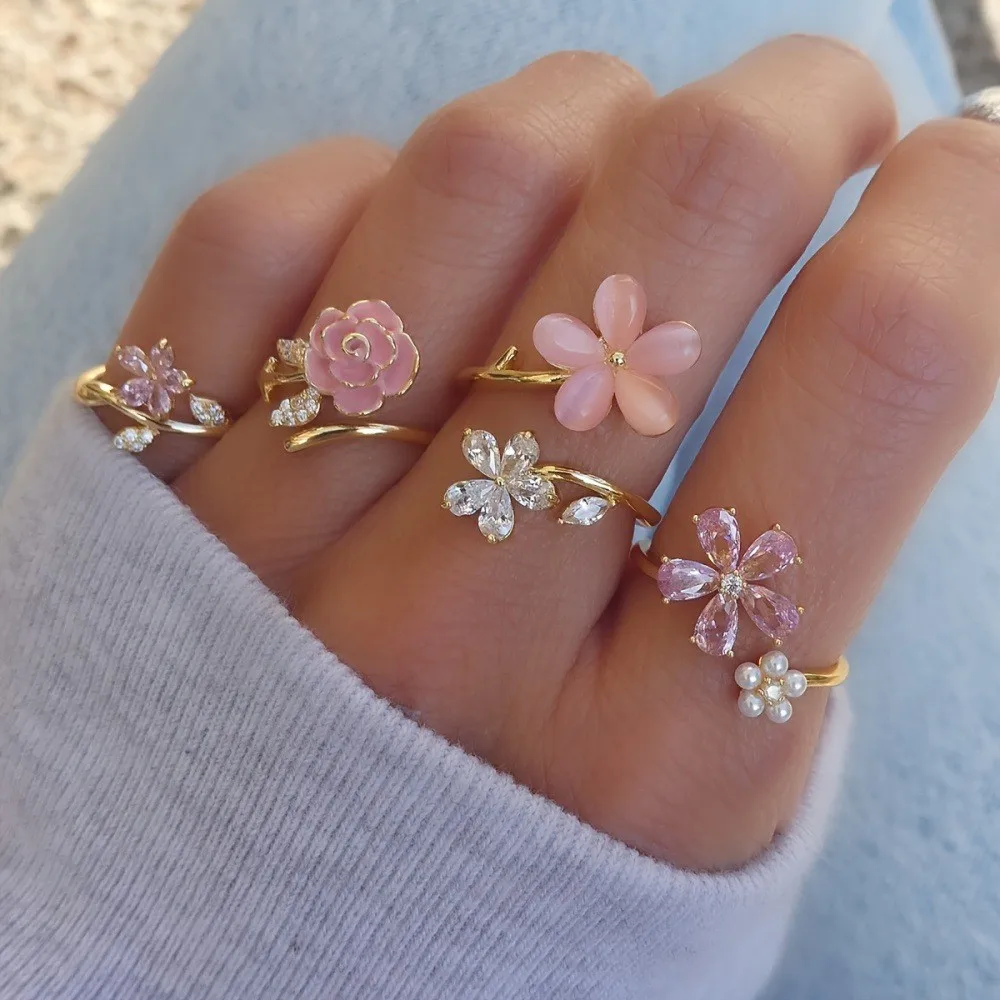 4pcs Set of Rhinestone Imitation Pearl Oil Painting Stacked Ring Set for Women Elegant And Sexy Pink Flower Rings Jewelry Gifts