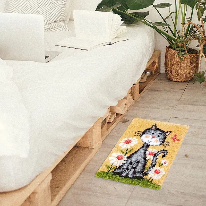 Latch Hook Rug Kits DIY Crochet Yarn Rugs Hooking Craft Kit With Color Preprinted Pattern Design For Adults Kids (Cat)