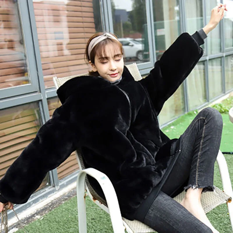 Imitation Plush Fur Coat Women's Autumn And Winter Loose Cocoon Type Thickened Rabbit Hair Clothes Oversize Hooded Coat 2023