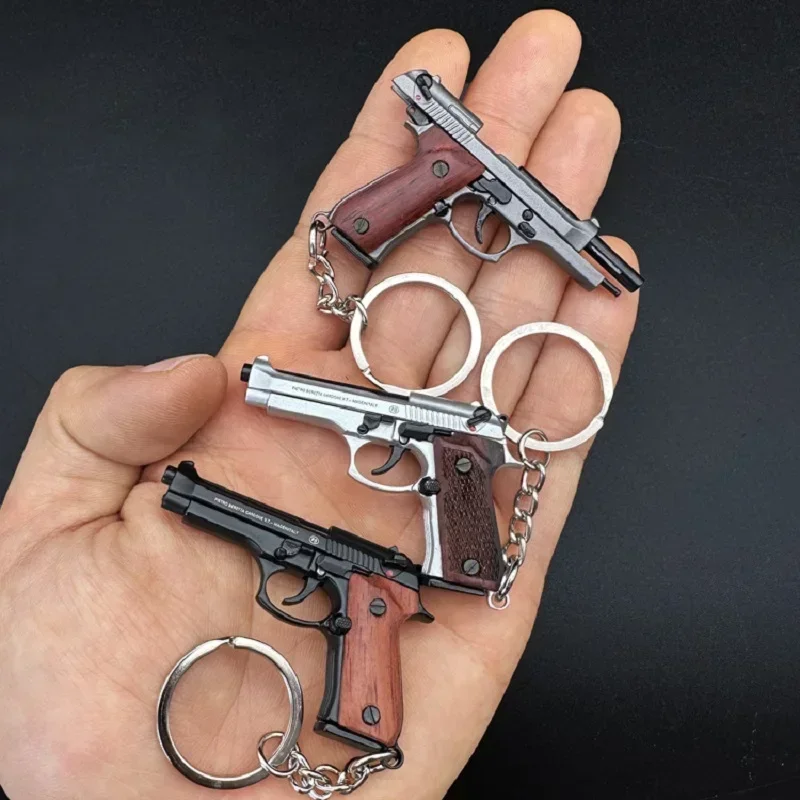 1:4 Scale Berta 92F Pistol Keychain Mini  Gun Metal Keyring Key chain toy guns fake gun  For Adult Kids  Gift decoration 6