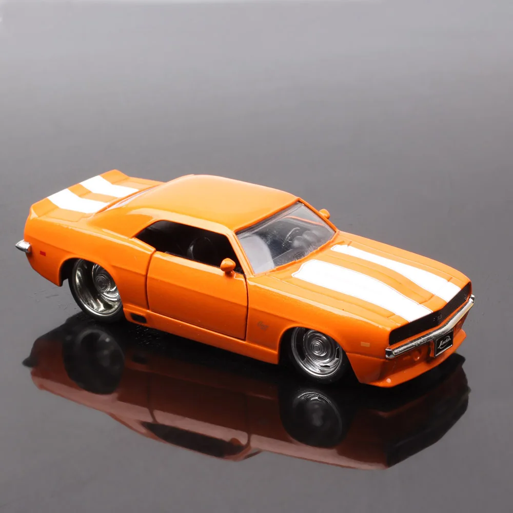 

Детская литая игрушка в масштабе 1:32 Jada Bigtime Muscle Classic 1969 для Chevrolet Camaro, модель автомобиля Chevy, металлические накладные ногти, подарок