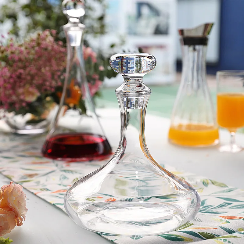 Wine Aerator Pourer Whiskey Decanter Set Wine Aerator Decanter Handmade Crystal Pourer for Family Bar Big Capacity Decanter Red Wine Brandy Champagne Glasses Decanter Bottle Jug Aerator