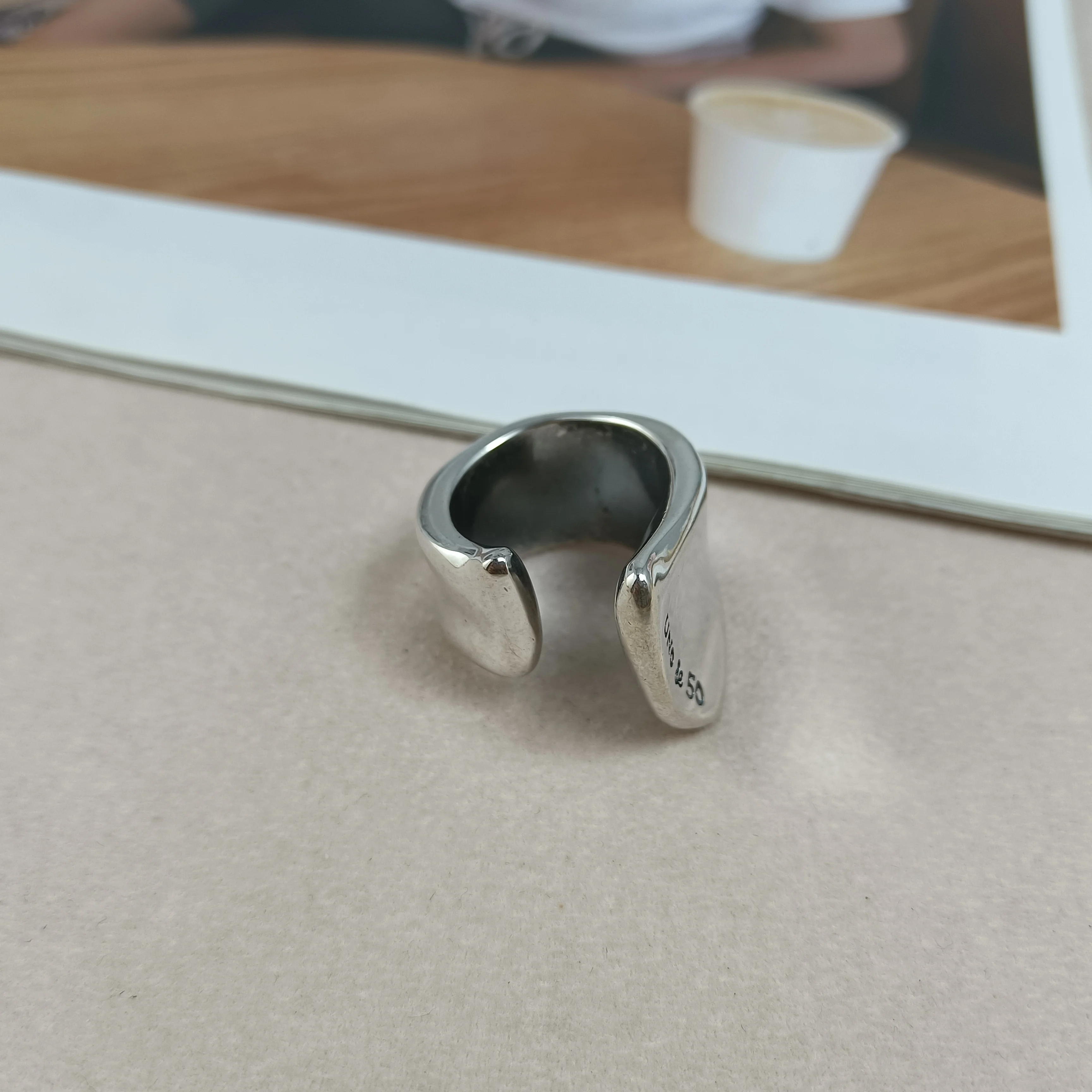 thumb