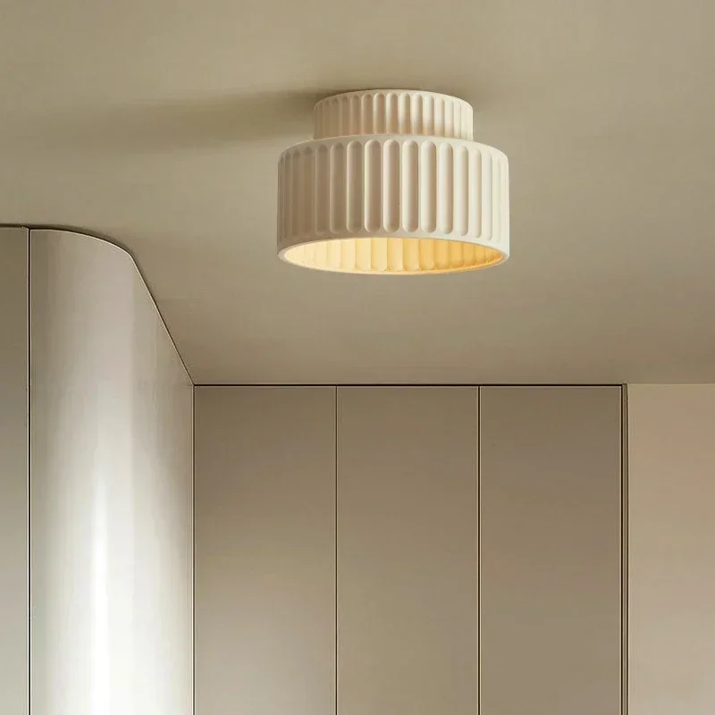 Nordic Resin Ceiling Light Simple Cream Wind LED Bedroom Ceiling Light Restaurant Living Room Foyer Study Decorative Light E27