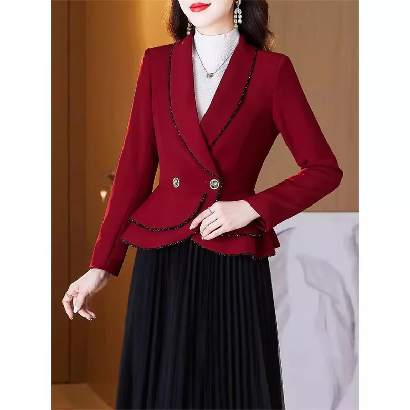 Suit Jacket Women's Short 2024 New Spring Autumn Wine Red Design Sense Top Elegant Suit Jacket Female Slim Single Buckle Blazer