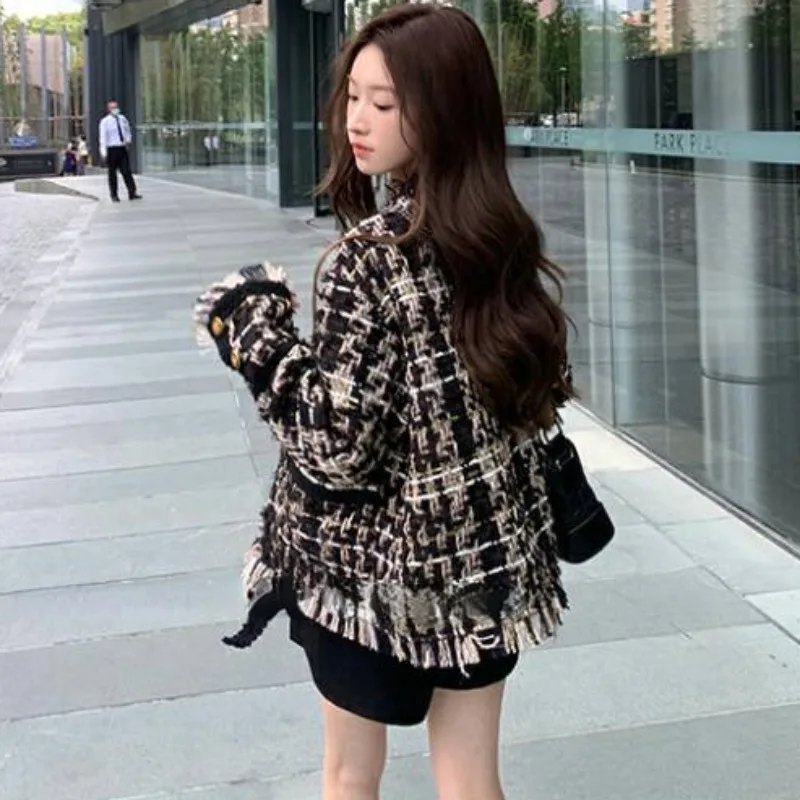 2023 New Women Down Jacket Winter Coat Loose Retro Parkas Short Tassels Xiaoxiangfeng Outwear French White Duck Down Overcoat