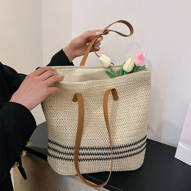 Women's Classic Straw Bag Summer Beach Shoulder Bag Weaving Straw Woven Bag Tote Foreskin Shoulder Strap Handmade Woven Bag