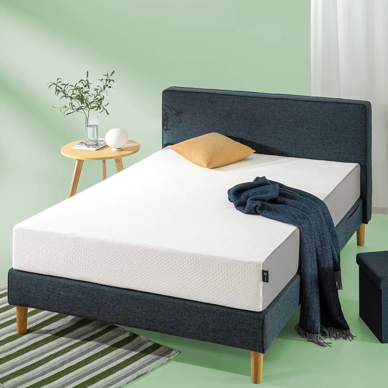 ZINUS 10 Inch Cooling Essential Foam Mattress Bed-in-a-Box CertiPUR-US Certified Queen